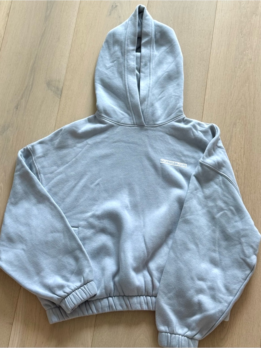 Calvin Klein Jeans Pearl Blue-Gray Cropped Hoodie